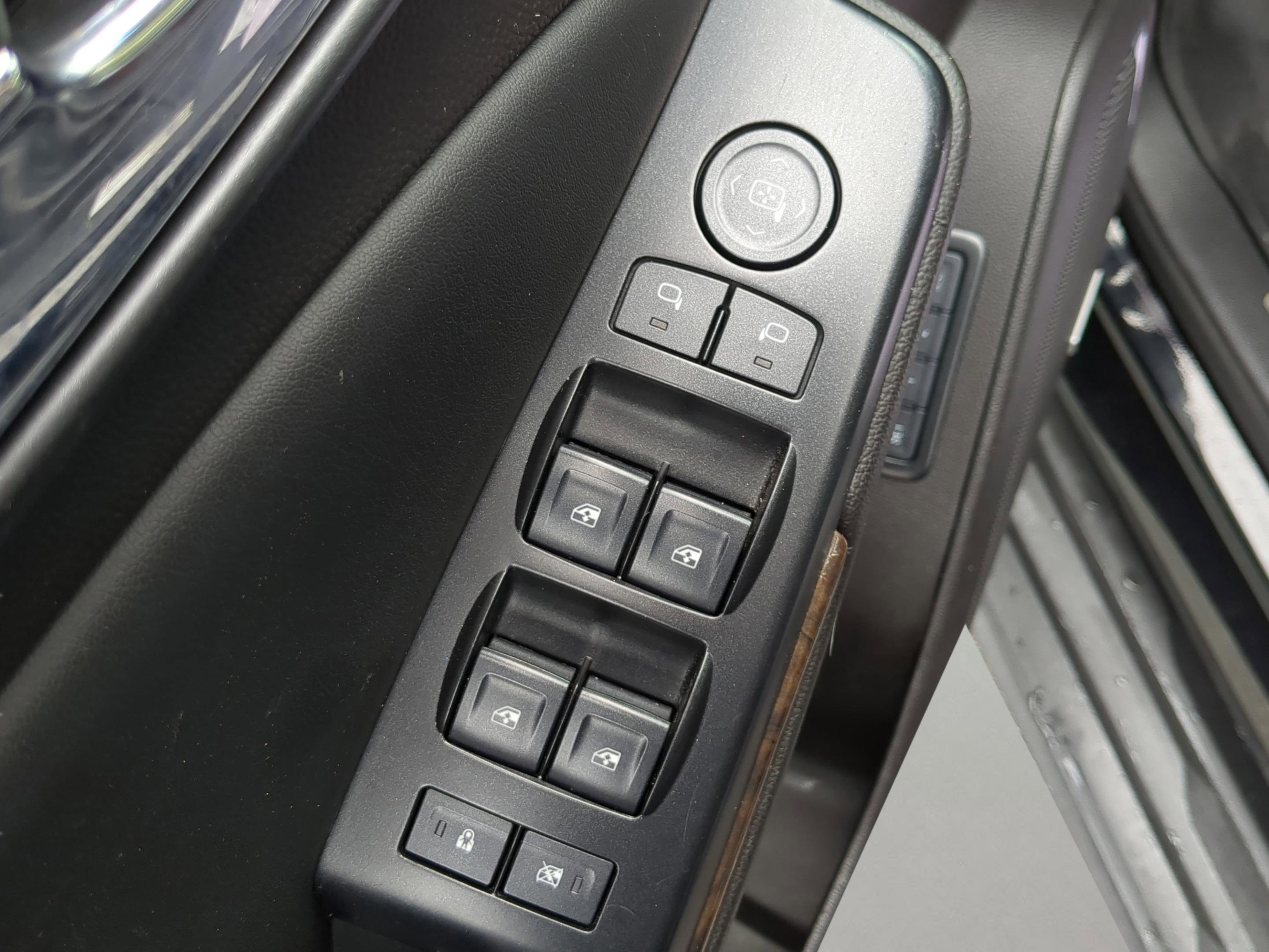 Used 2017 Chevrolet Tahoe LT image 20
