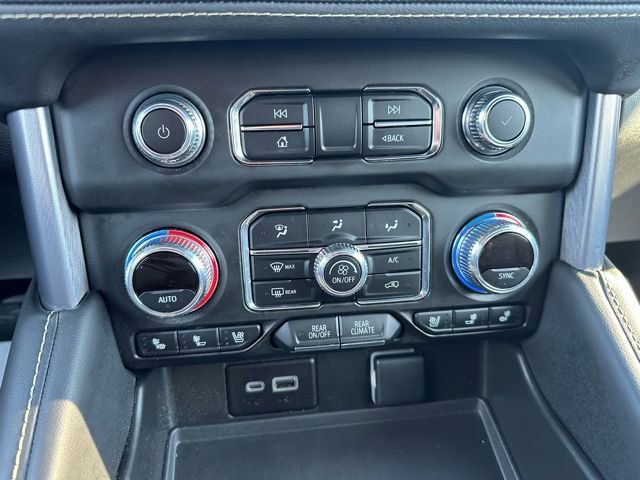 Used 2024 GMC Yukon XL SLT image 52