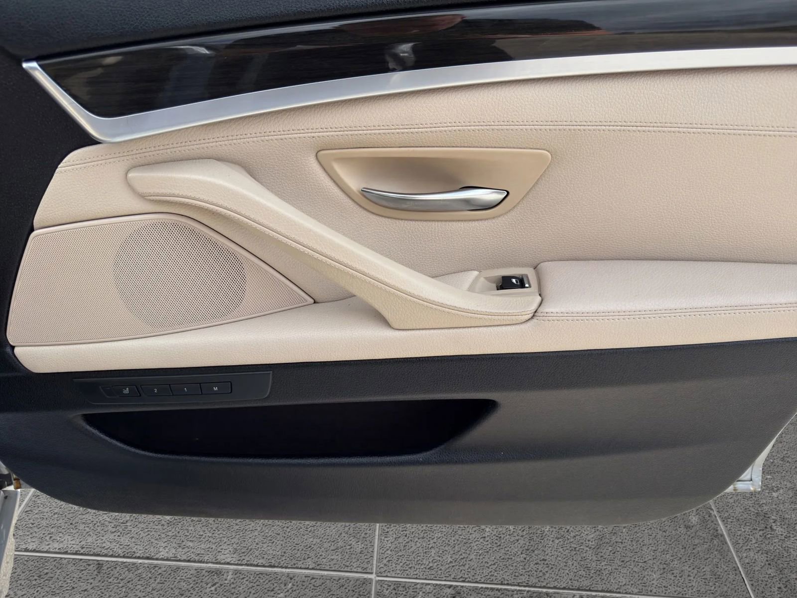 Used 2012 BMW 535i Sedan image 25