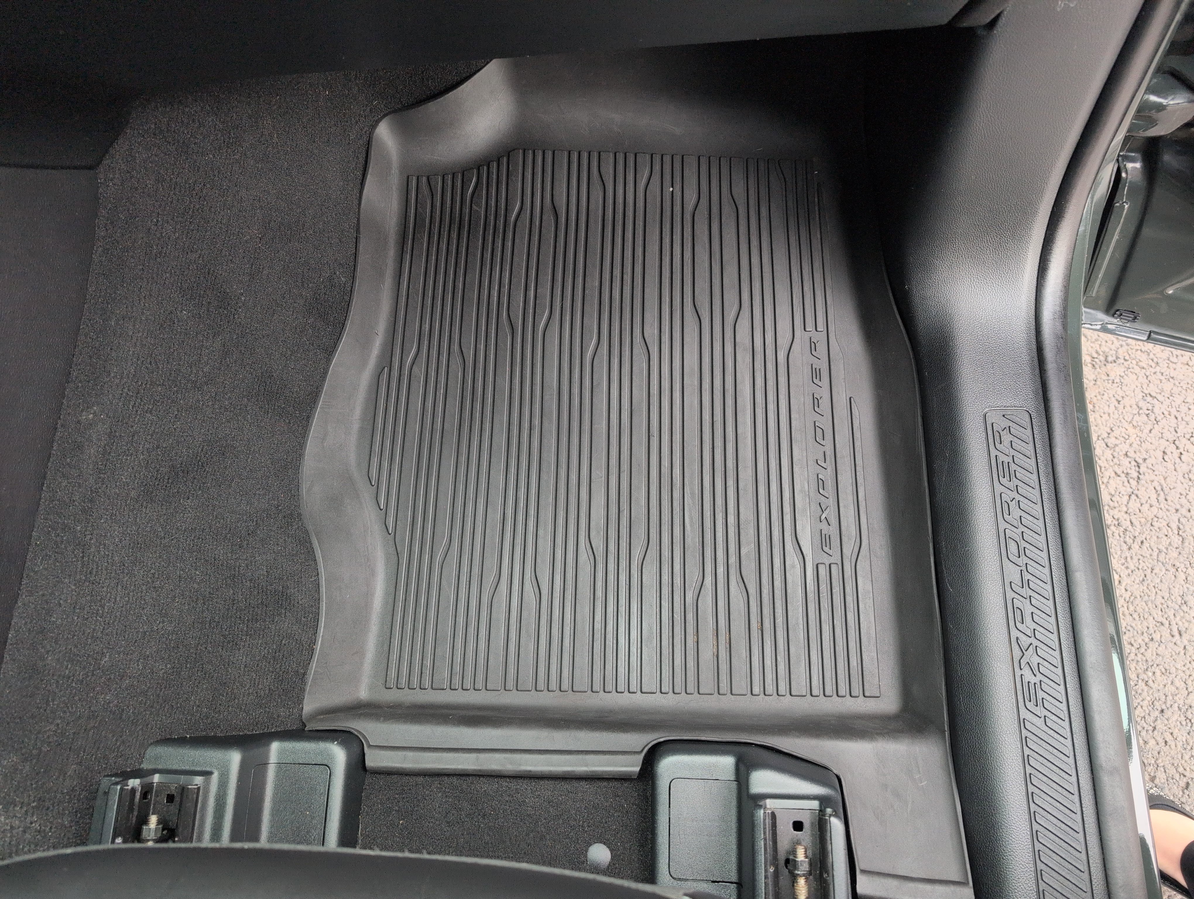 Used 2024 Ford Explorer XLT w/ Equipment Group 202A image 12