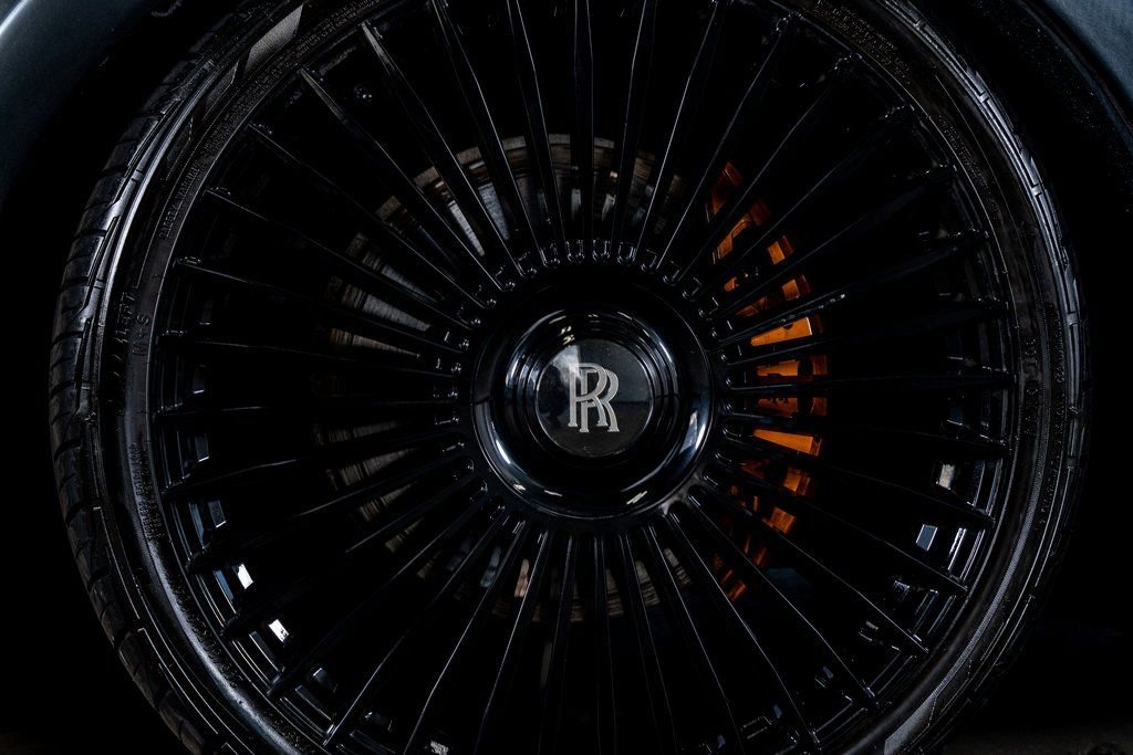 Used 2023 Rolls-Royce Cullinan image 11