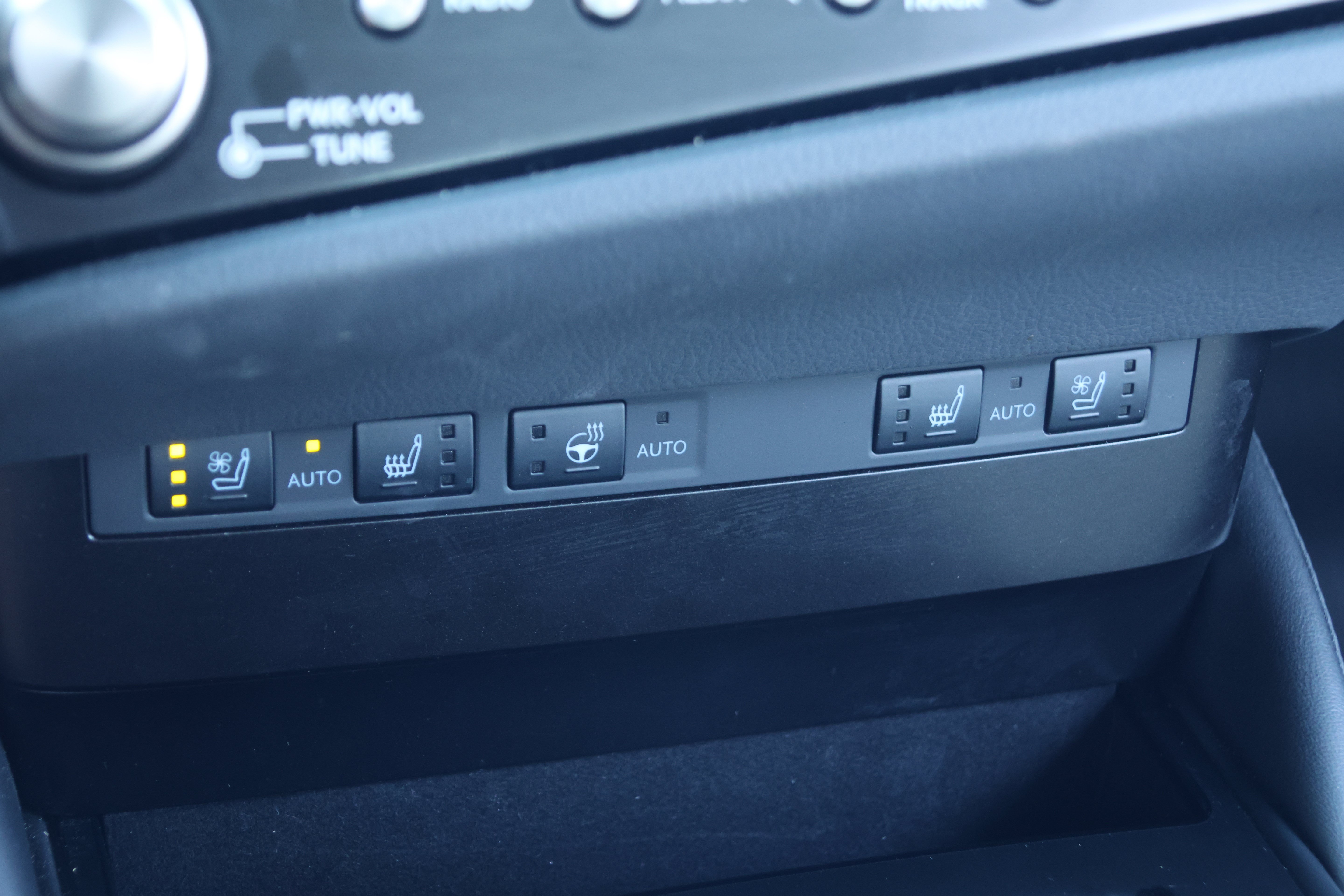 Used 2025 Lexus ES 350 w/ Premium Package FWD image 22