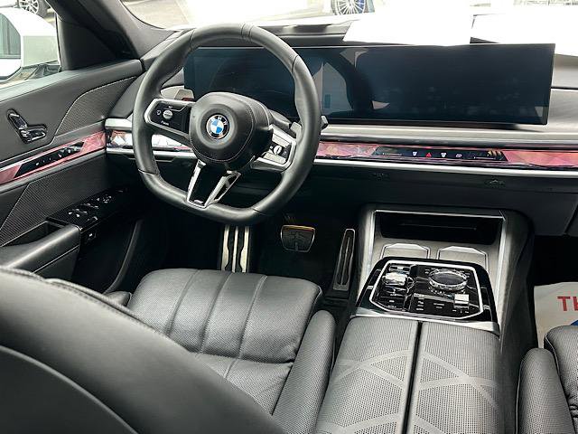 Certified 2023 BMW 760i xDrive image 26