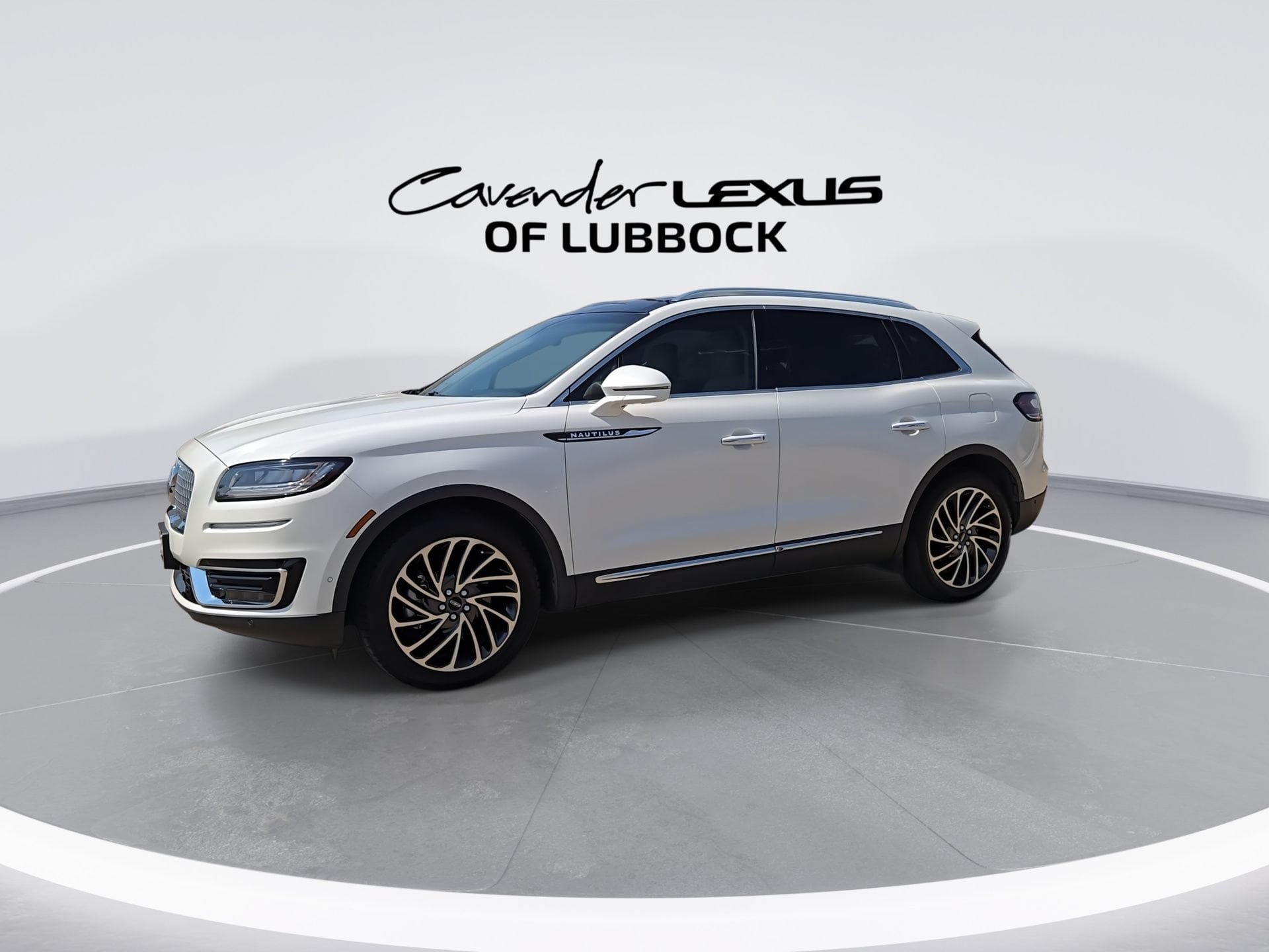 Used 2020 Lincoln Nautilus Reserve w/ Equipment Group 201A FWD image 5