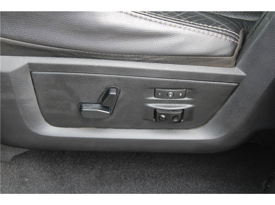 Used 2016 RAM 3500 Laramie AWD/4WD image 9