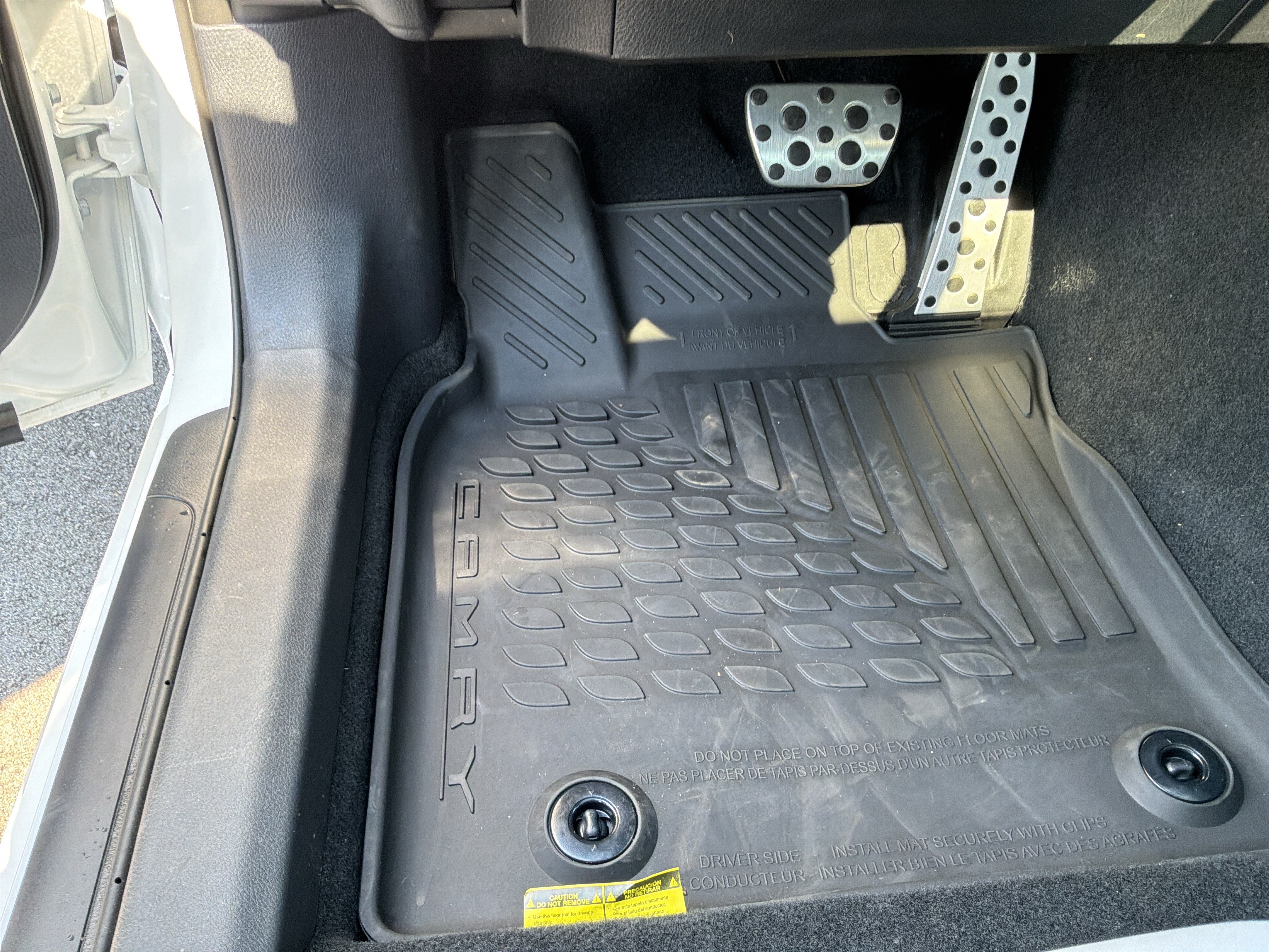 Used 2026 Toyota Camry SE w/ Multimedia Upgrade Package FWD image 17