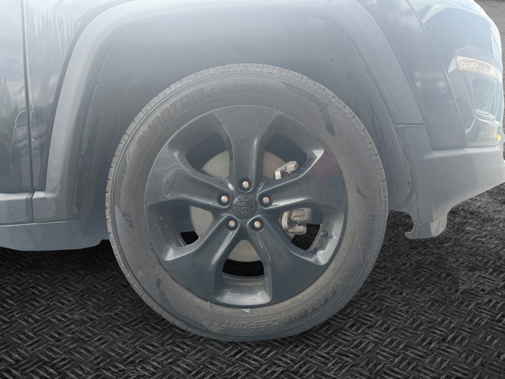 Used 2021 Jeep Compass Latitude image 11