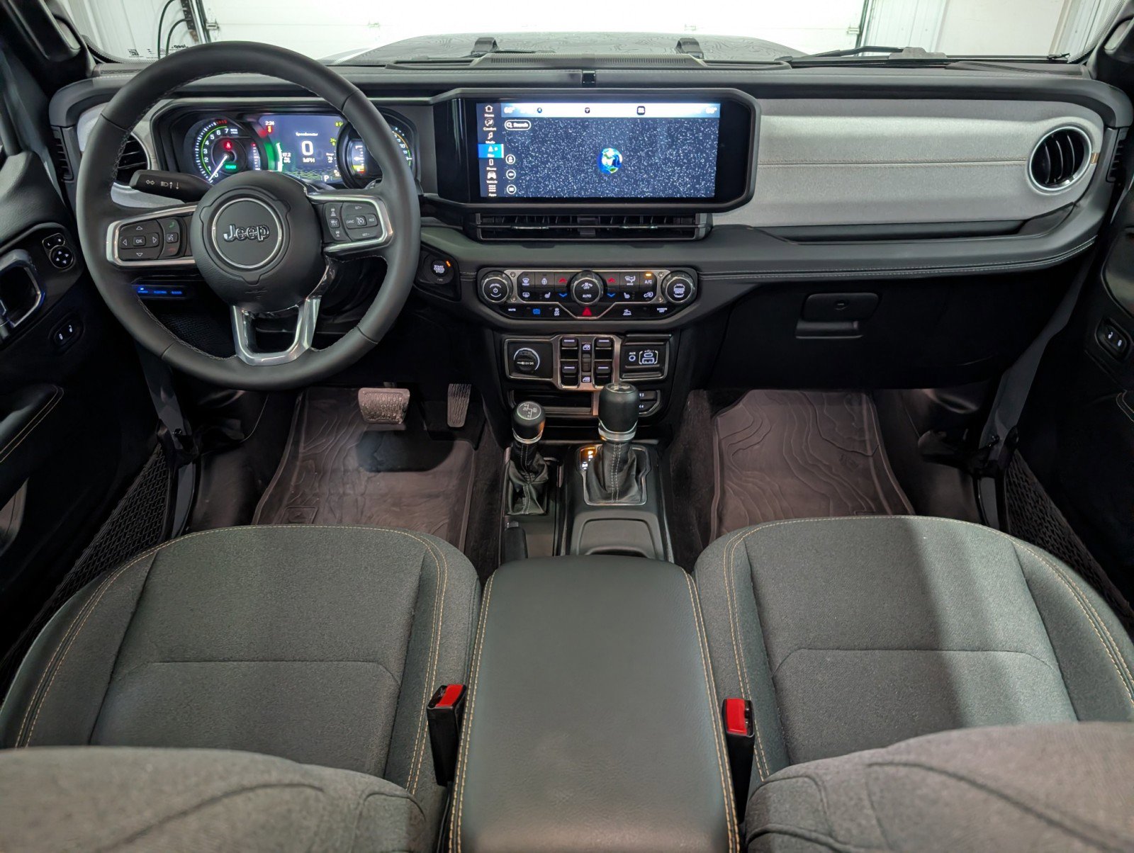 Used 2025 Jeep Wrangler Backcountry image 11