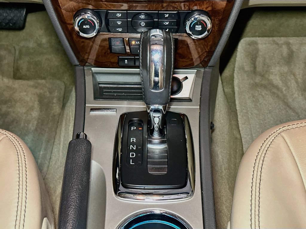 Used 2010 Ford Fusion SEL FWD image 14