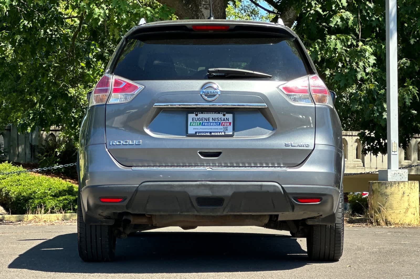Used 2016 Nissan Rogue SL w/ SL Premium Package AWD/4WD image 7