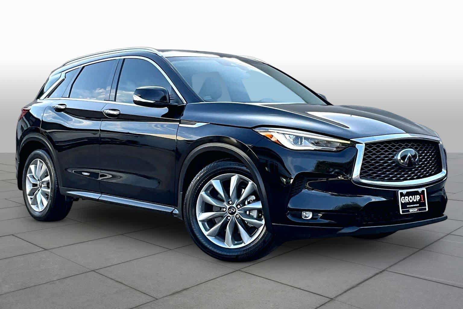 Used 2022 INFINITI QX50 Luxe w/ Cargo Package FWD image 3