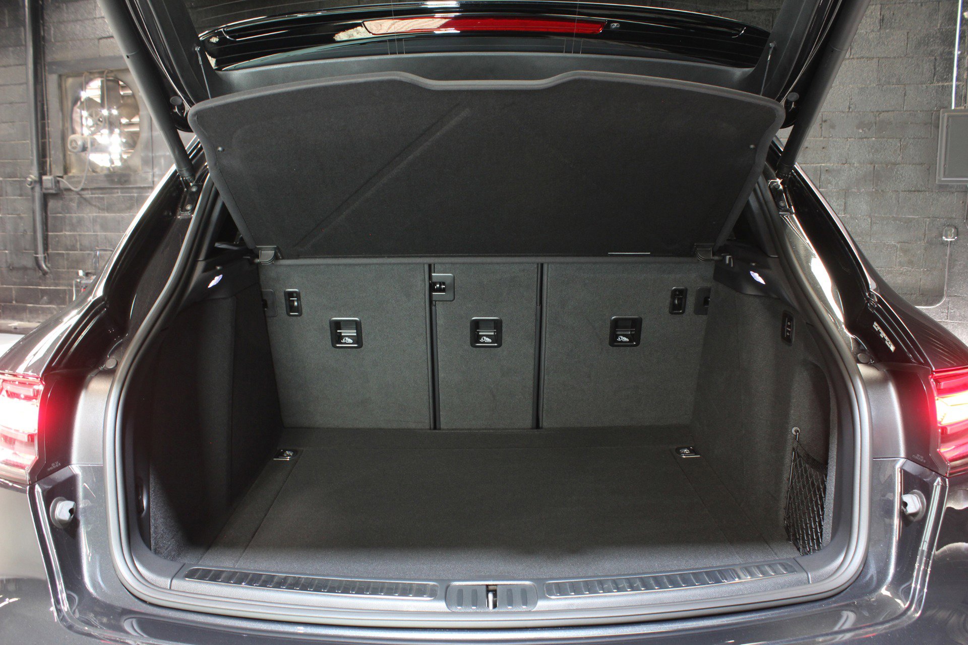 Used 2024 Porsche Macan GTS image 67