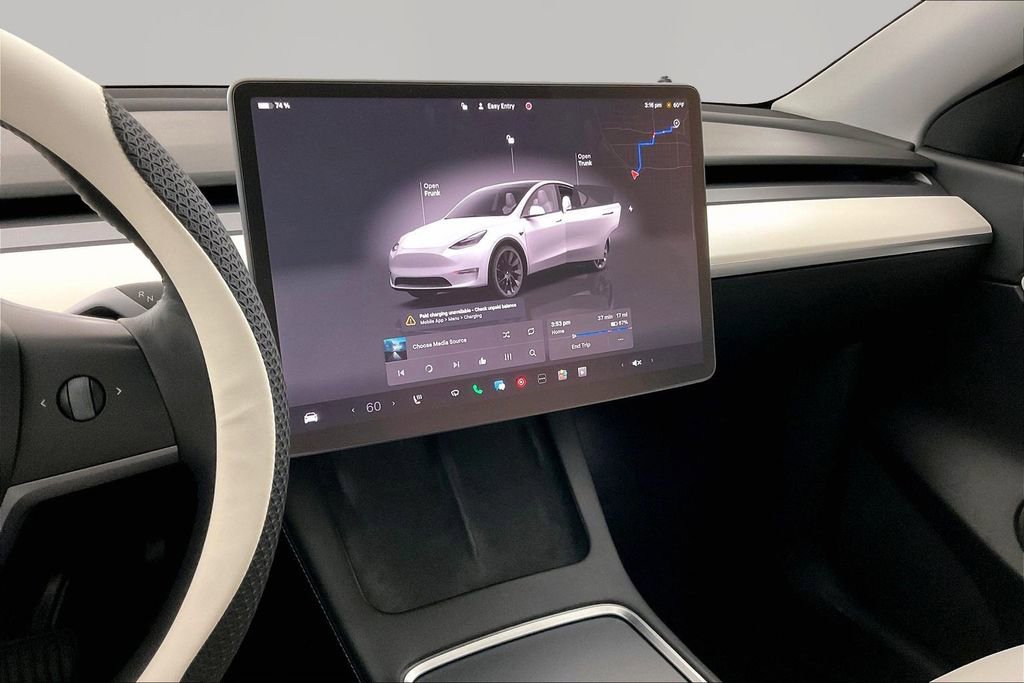 Used 2022 Tesla Model Y Long Range image 9