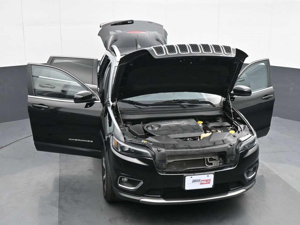 Used 2020 Jeep Cherokee Limited AWD/4WD image 34