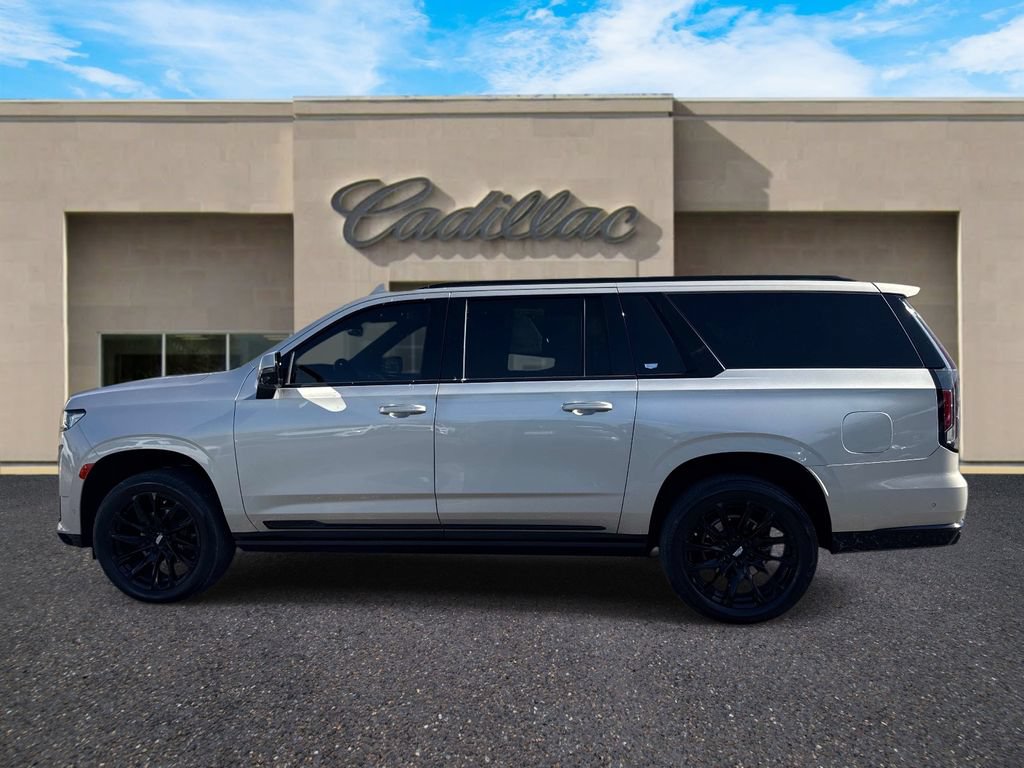Used 2024 Cadillac Escalade ESV Sport w/ LPO, ONYX Package AWD/4WD image 6