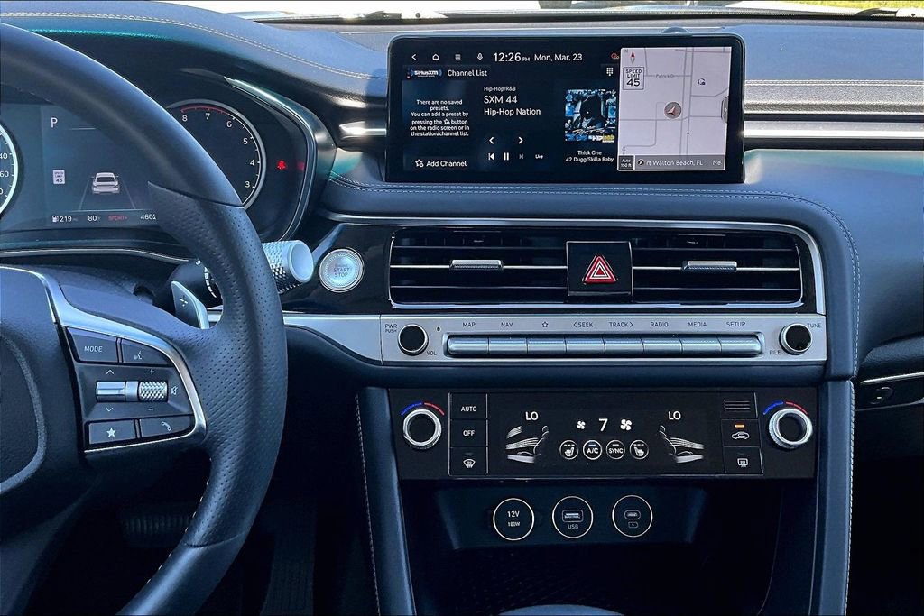 Used 2025 Genesis G70 2.5T image 9