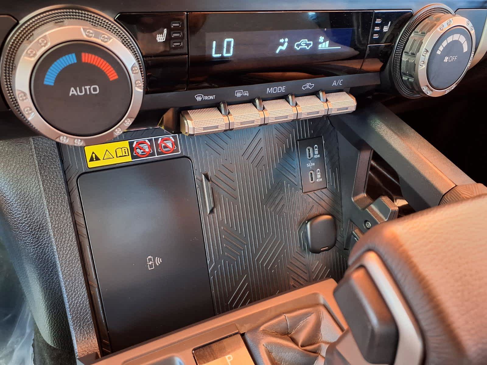 Certified 2024 Toyota Tacoma SR5 AWD/4WD image 24