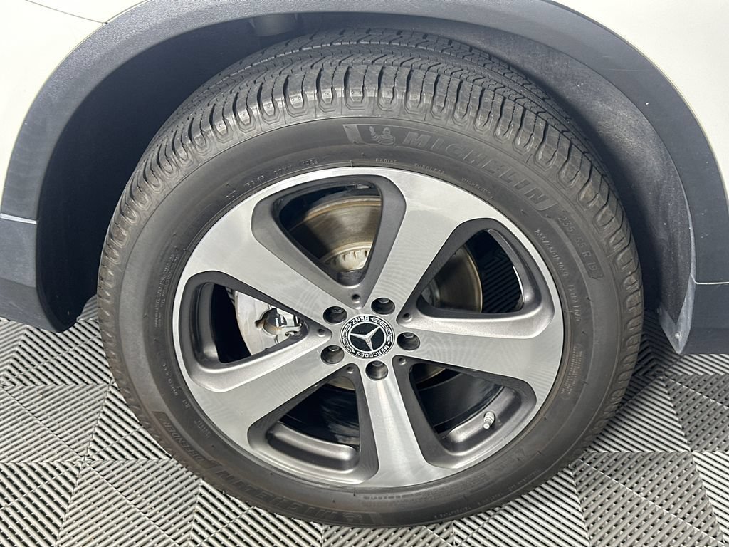 Used 2022 Mercedes-Benz GLC 300 image 19