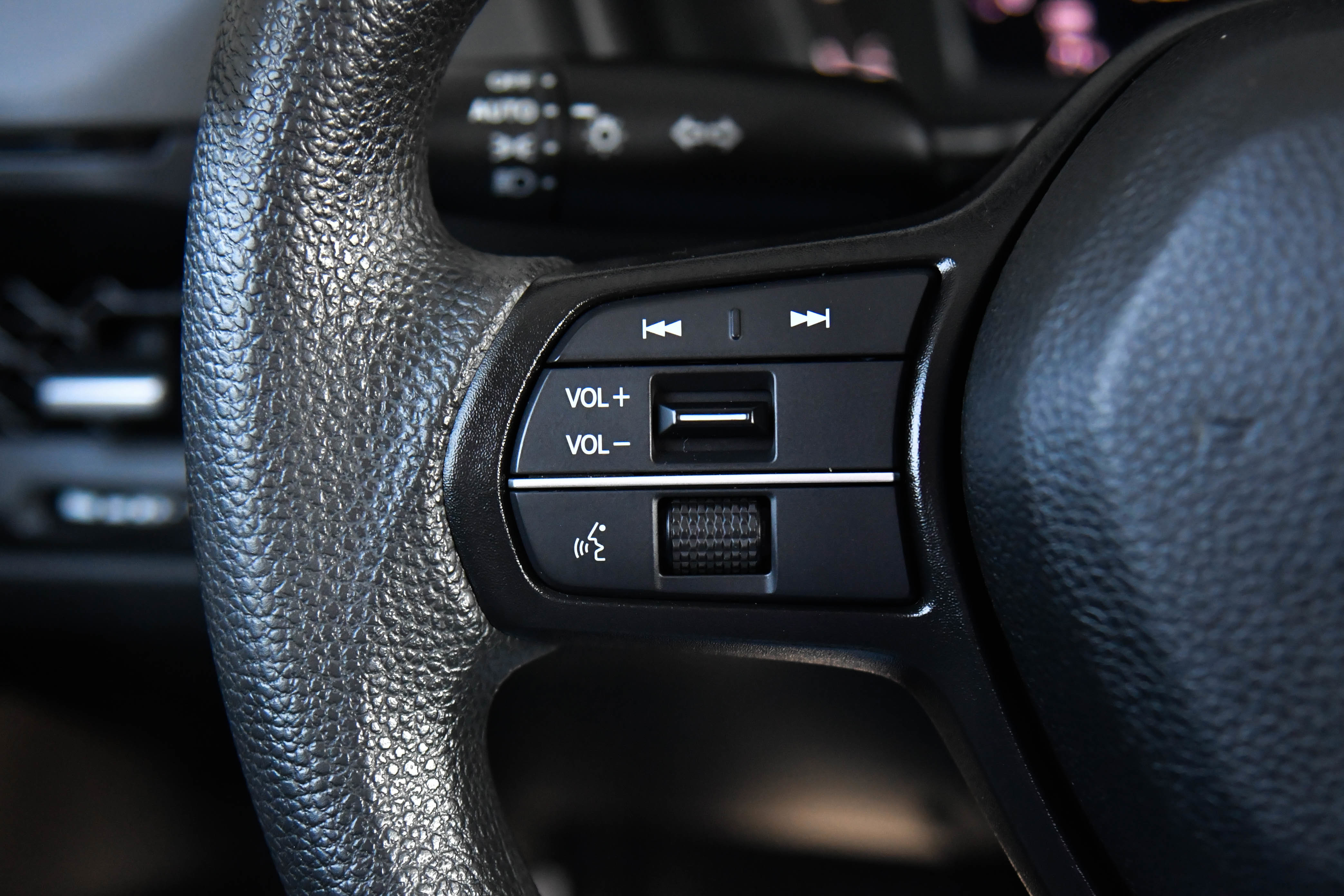 Used 2023 Honda Accord EX image 30