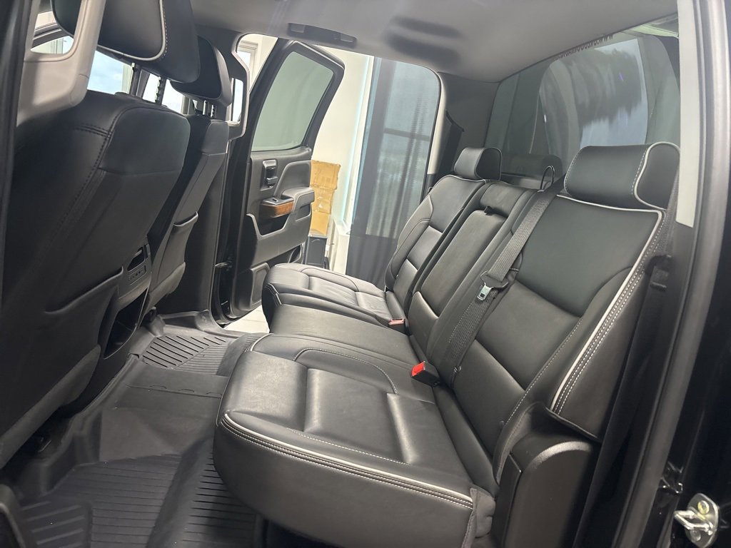 Used 2018 Chevrolet Silverado 2500 High Country w/ Duramax Plus Package image 38