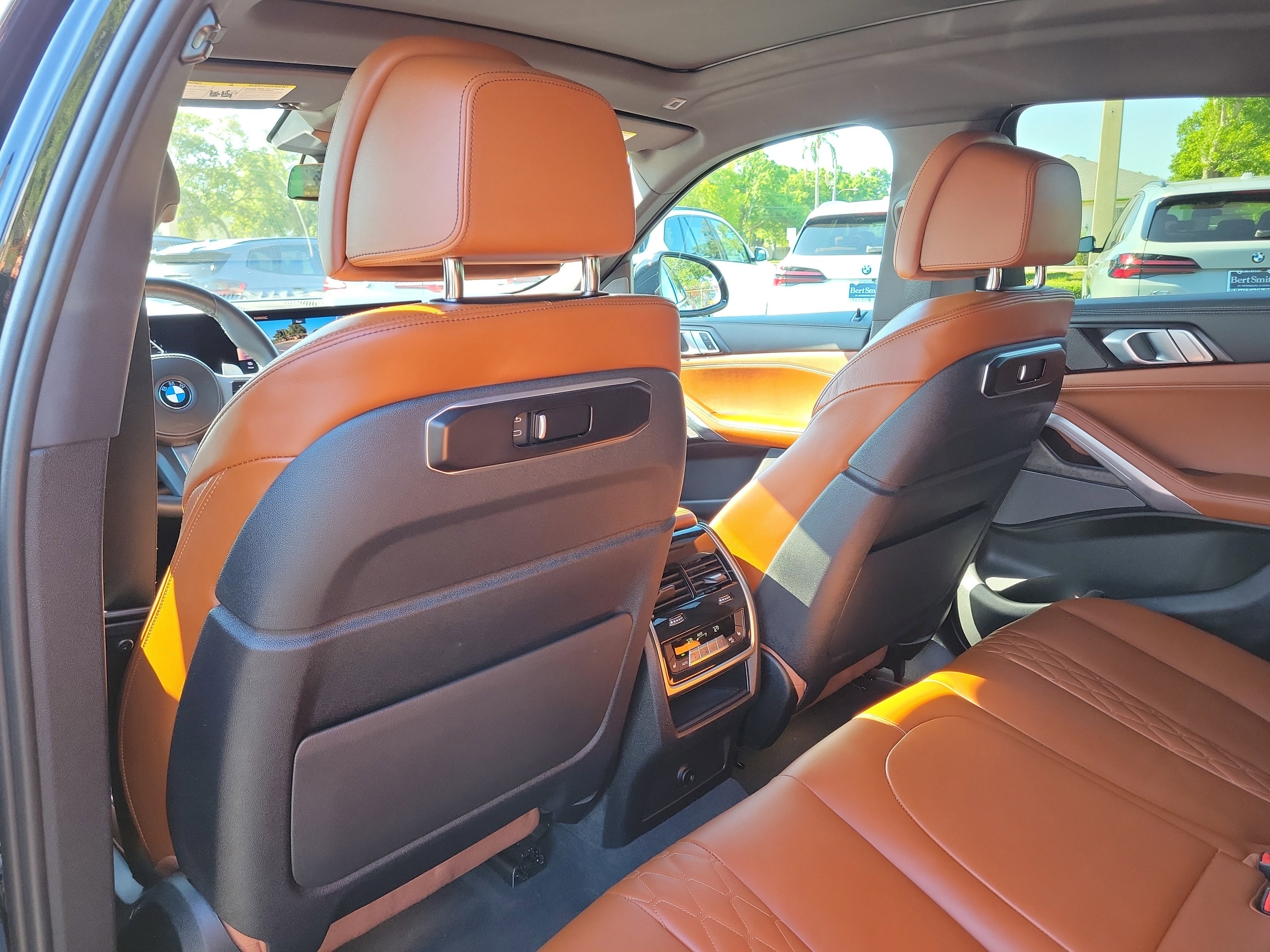 Used 2025 BMW X6 xDrive40i AWD/4WD image 12