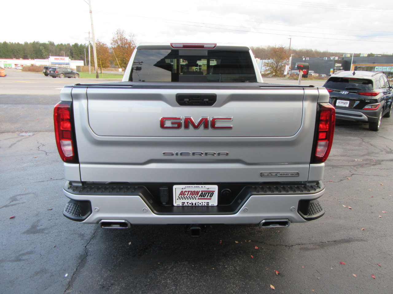 Used 2022 GMC Sierra 1500 Elevation image 9