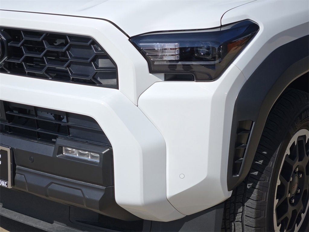 Used 2025 Toyota 4Runner TRD Off-Road image 30