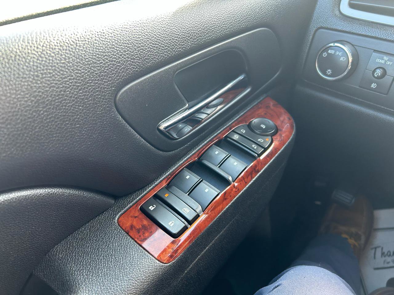 Used 2010 Chevrolet Avalanche LT w/ Regional Value Package image 24