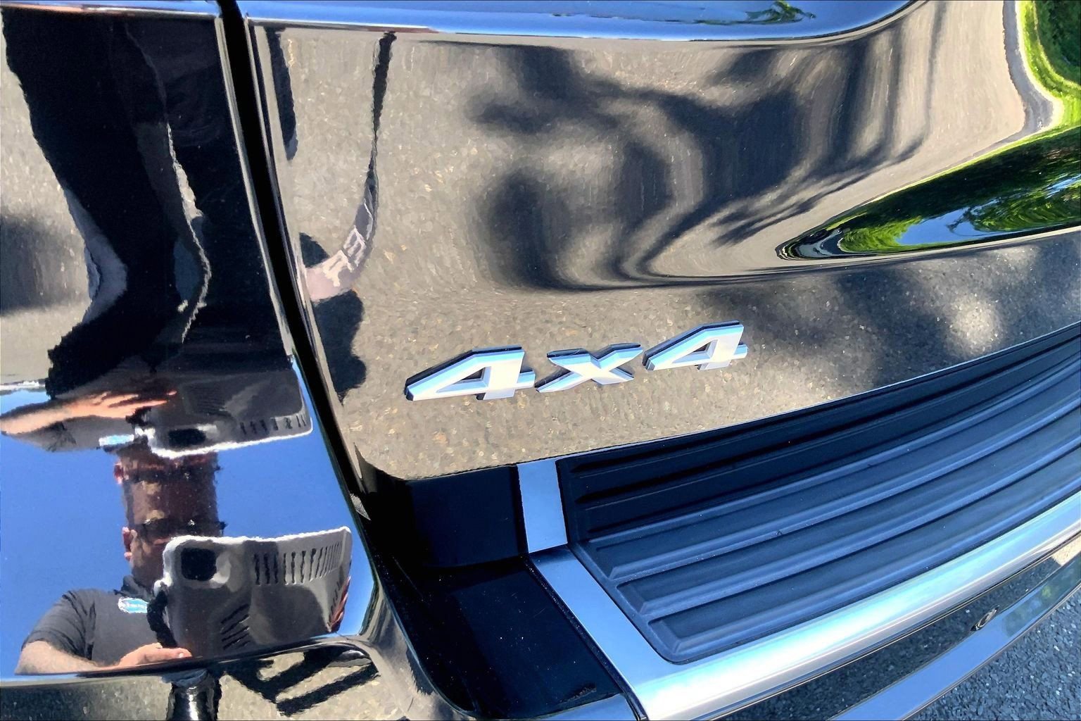 Used 2018 Jeep Grand Cherokee Limited AWD/4WD image 8