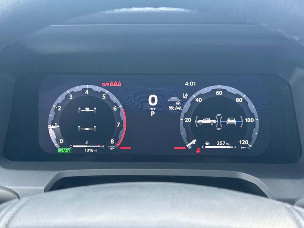 Used 2025 Toyota Tacoma TRD Sport image 16