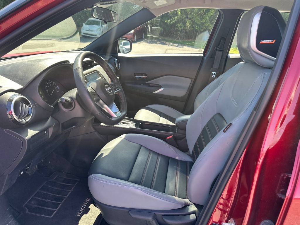 Used 2024 Nissan Kicks SR w/ SR Premium Package FWD image 10