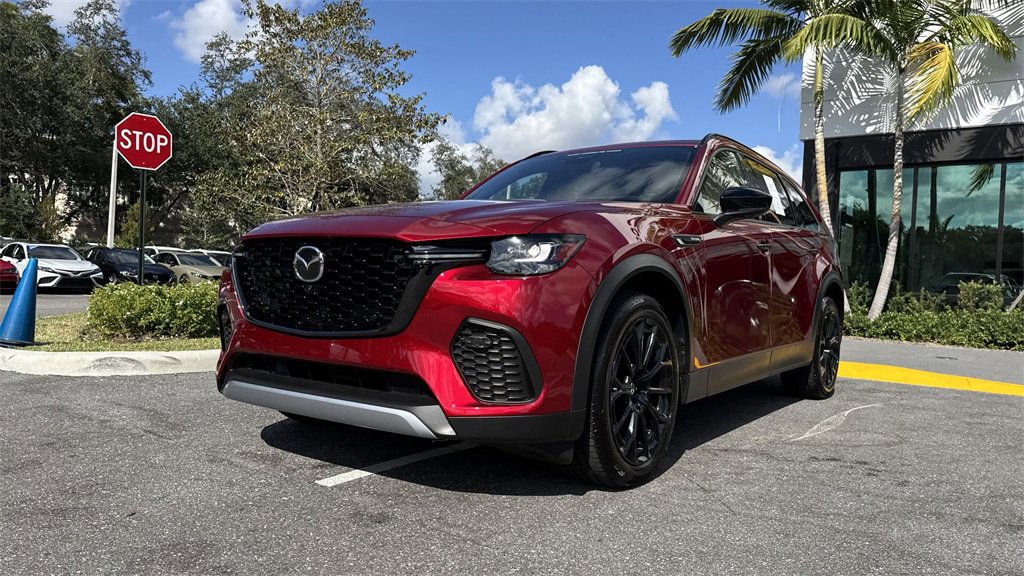 Certified 2025 MAZDA CX-70 3.3 Turbo w/ Premium Plus Pkg image 32