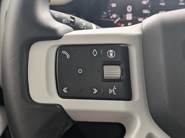 Used 2024 Land Rover Defender 130 X-Dynamic SE image 25