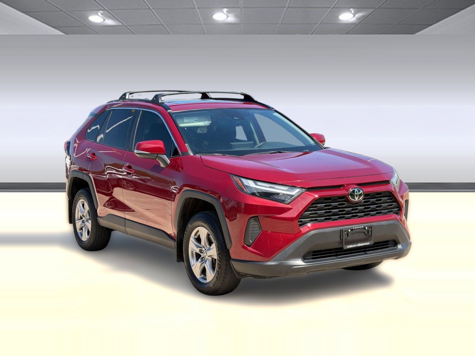 Used 2022 Toyota RAV4 XLE w/ Convenience Package image 7