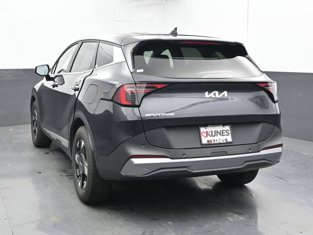 Used 2026 Kia Sportage LX FWD image 11
