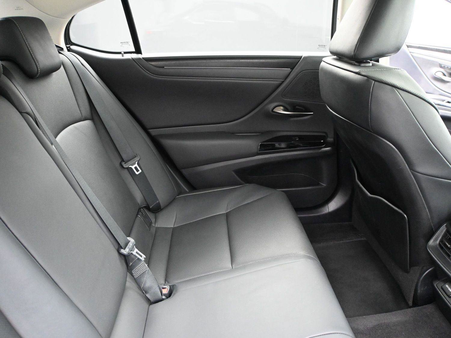 Used 2023 Lexus ES 250 w/ Premium Package AWD/4WD image 20