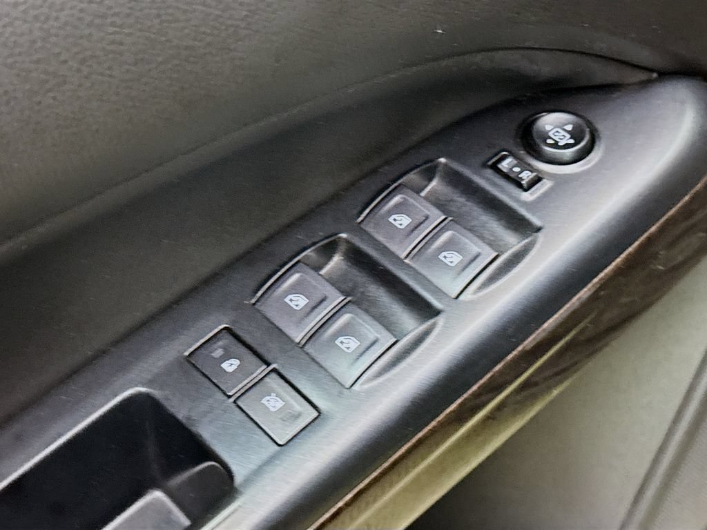 Used 2019 GMC Canyon SLT w/ Trailering Package AWD/4WD image 18