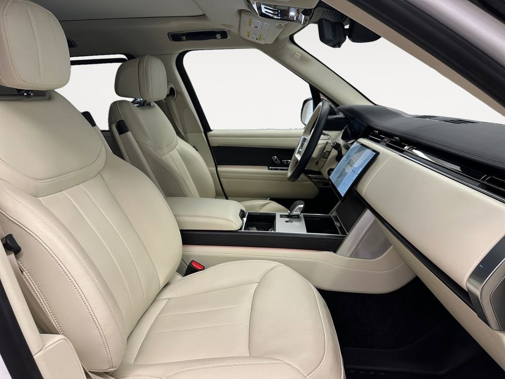 Used 2024 Land Rover Range Rover Long Wheelbase SE image 15