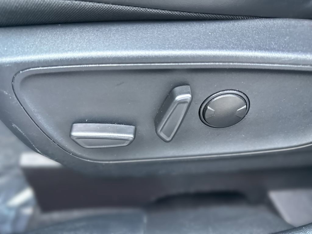 Used 2025 Ford Escape ST-Line Select image 14