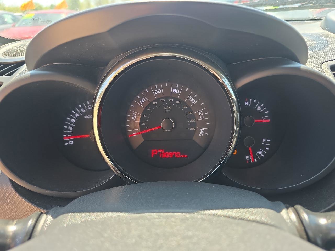 Used 2011 Kia Soul + w/ Audio Pkg image 15