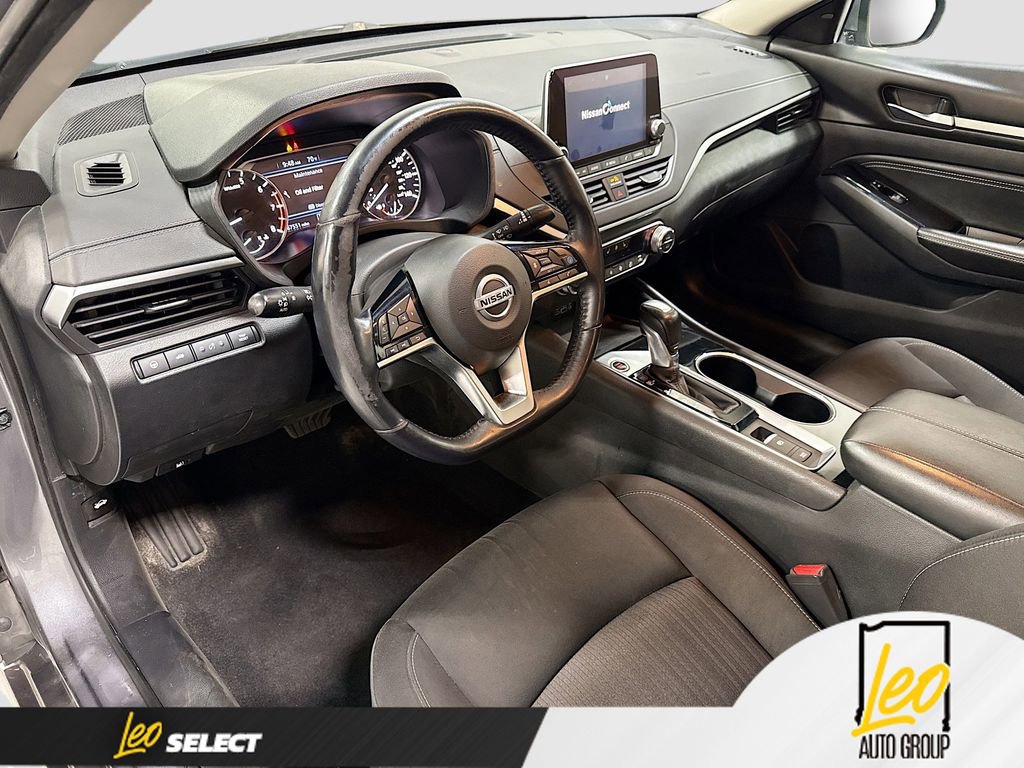 Used 2020 Nissan Altima 2.5 SV FWD image 9