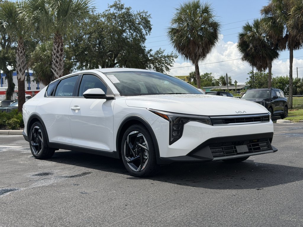 New 2026 Kia K4 GT-Line Turbo FWD image 2