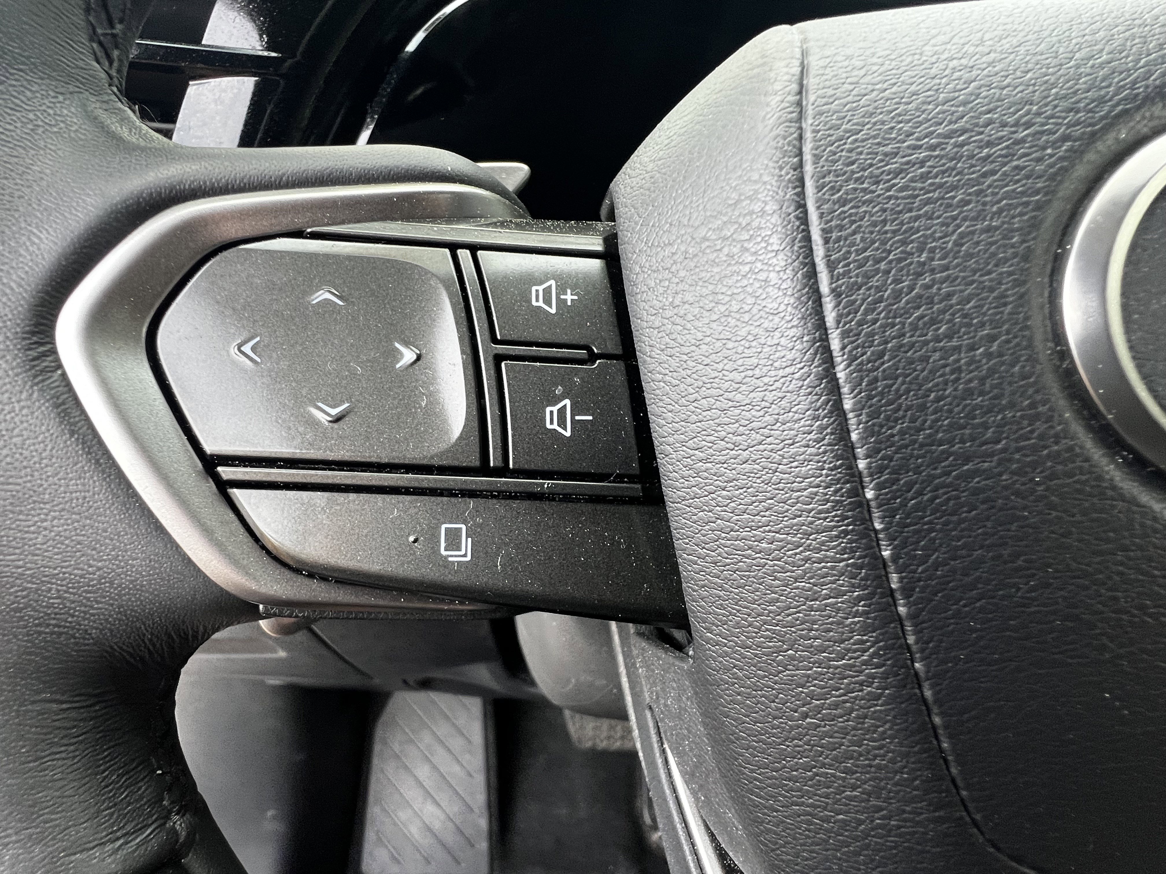 Certified 2023 Lexus RX 350 Premium Plus w/ Accessory Package image 18