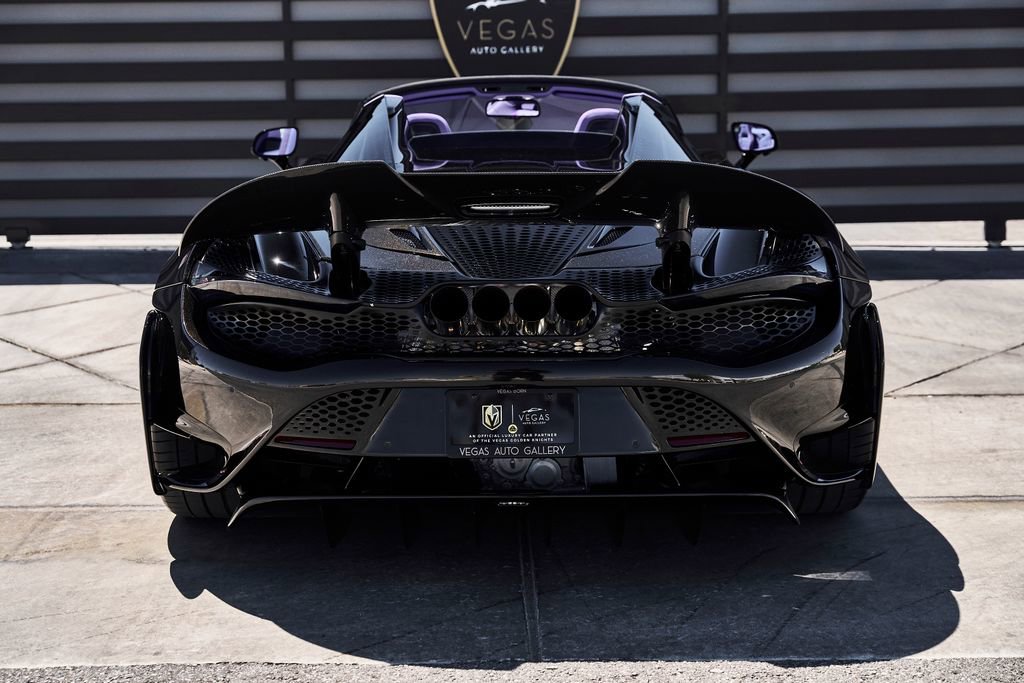 Used 2022 McLaren 765LT RWD image 25