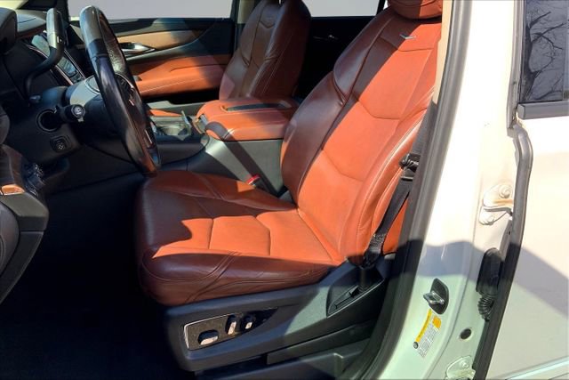 Used 2019 Cadillac Escalade Premium Luxury AWD/4WD image 29