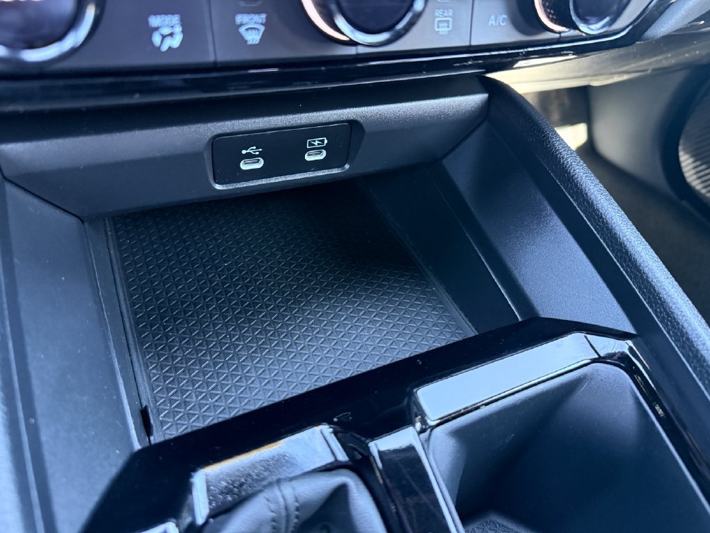 Used 2023 Honda Accord Sport image 17