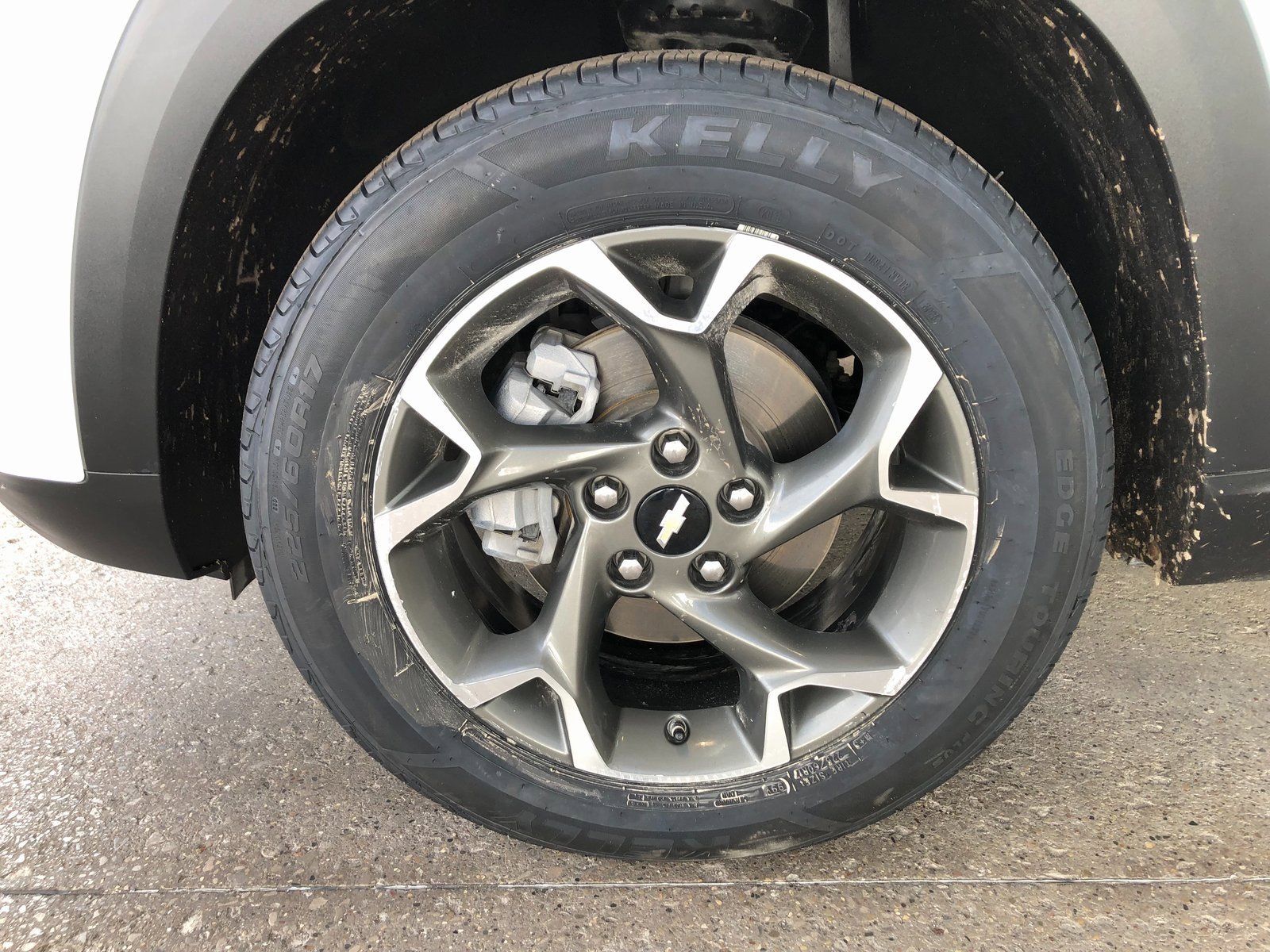 Used 2024 Chevrolet Trax LT w/ Sunroof Package image 4