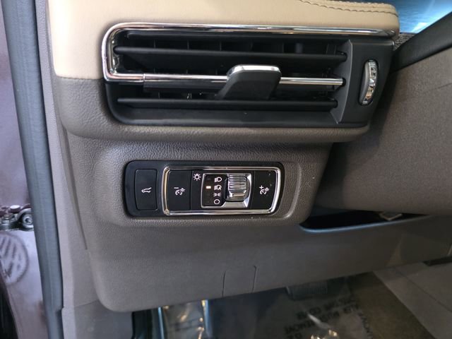 Used 2023 Lincoln Corsair Reserve w/ Equipment Group 201A image 25