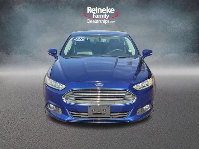 Used 2016 Ford Fusion SE w/ Equipment Group 202A FWD image 2