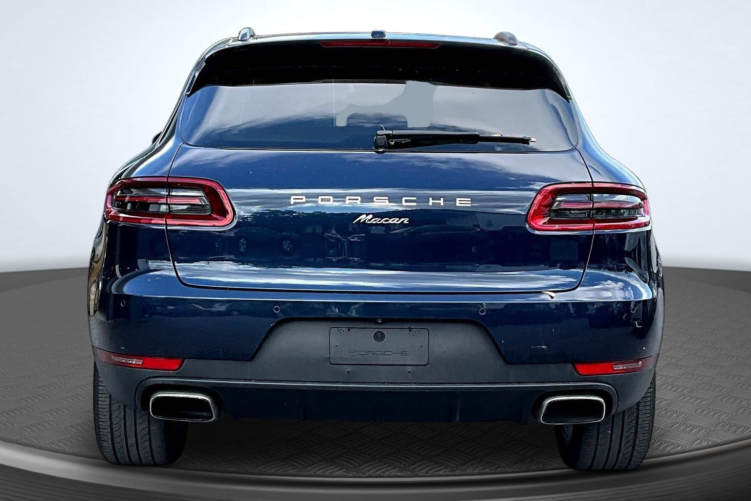 Used 2017 Porsche Macan AWD/4WD image 6
